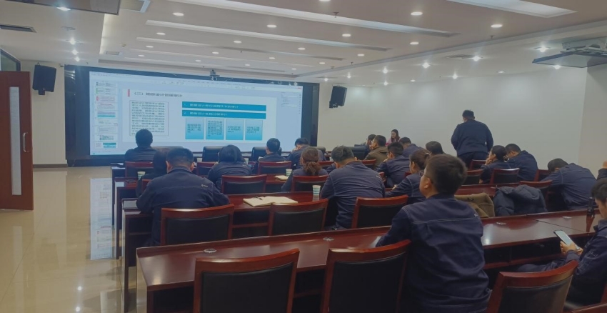 1741686855626615.jpg 北京恒誠信新疆分公司受邀為紅云紅河煙草(集團(tuán))有限責(zé)任公司新疆卷煙廠開展專題培訓(xùn)2.jpg